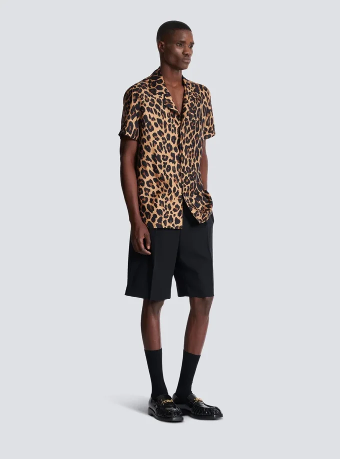 Leopar desenli ipek pijama gömleği Leopar desenli ipek pijama gömleği