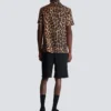 Leopar desenli ipek pijama gömleği Leopar desenli ipek pijama gömleği